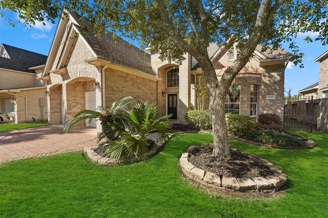 Building Photo - 14326 Tasmania Ct