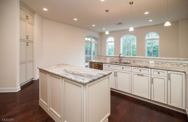 Building Photo - 412 Metzger Drive