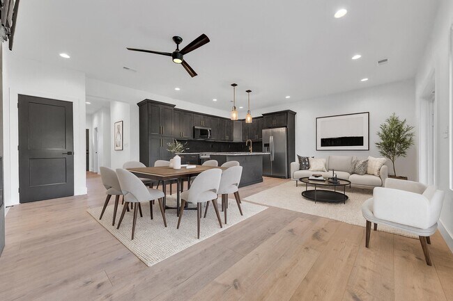 Foto del edificio - 252 River Valley Cir