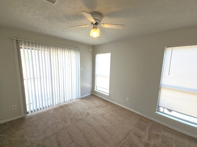 Building Photo - 1705 Bodart Ct