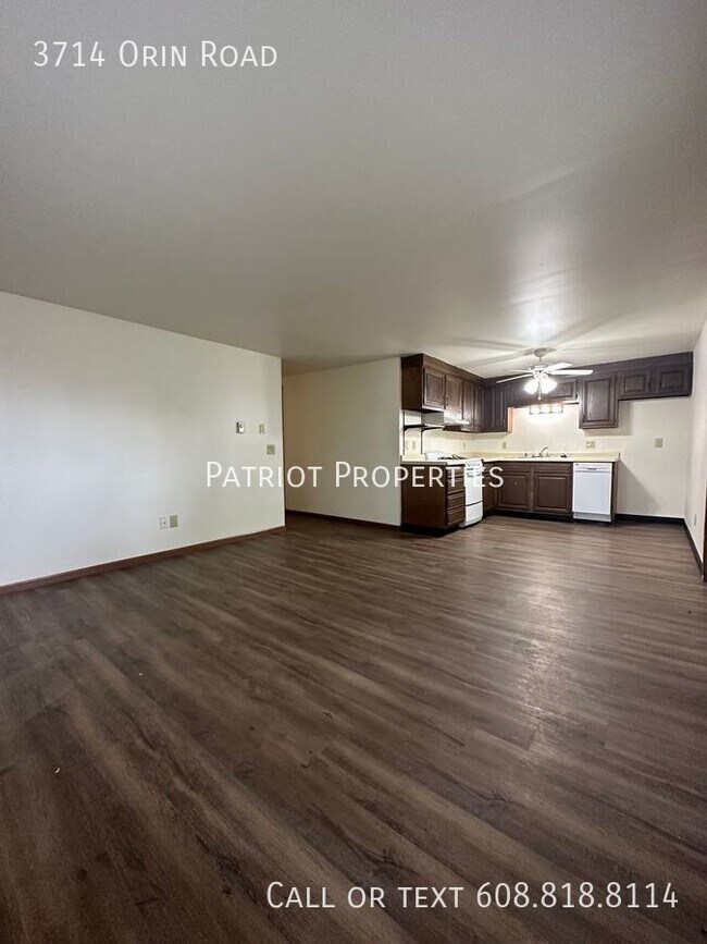 Foto del edificio - 1 bed/1 bath plus den in Madison, WI!