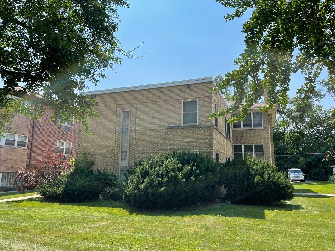 Primary Photo - 3024 S Harlem Ave