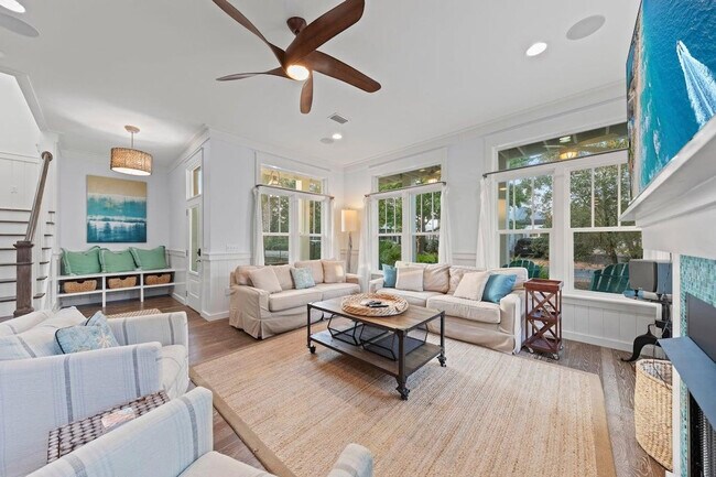 Building Photo - 285 Cassine Garden Cir