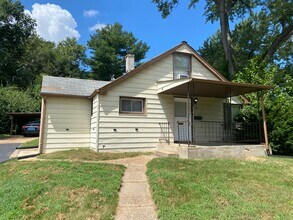 Building Photo - 509 La Motte Ln