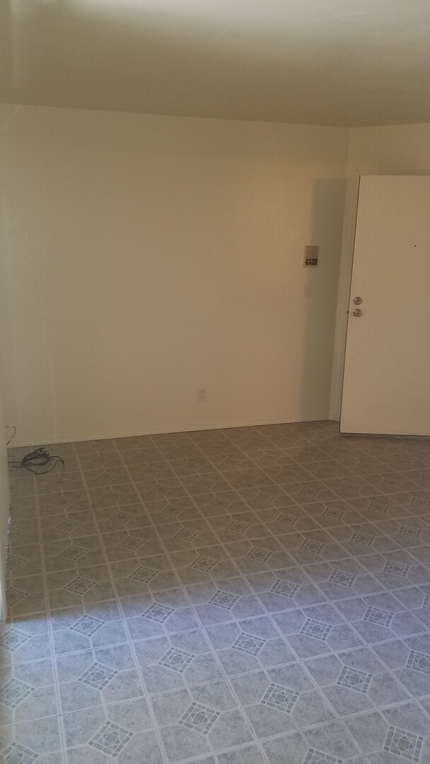 Foto del edificio - 2700 Plumas St