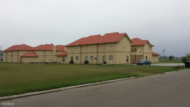 Building Photo - 200 Lions Villa Ave