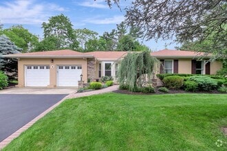 Building Photo - 4 Half Acre Ct