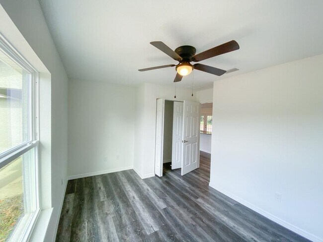 Building Photo - 51 Locust Course Ln