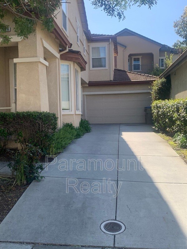 Building Photo - 1698 Pala Ranch Cir