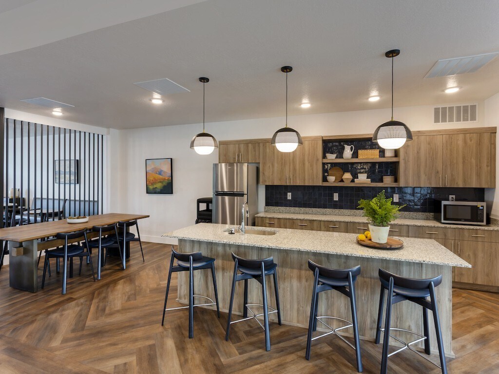 Foto principal - Matheson Apartments