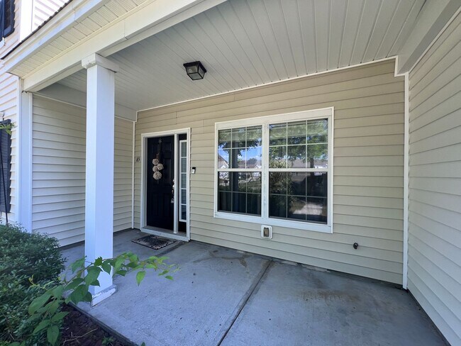 Foto del edificio - 2 bedroom 2.5 bath Townhome in Godley Park