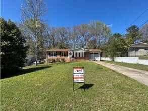 Building Photo - 1549 Barcelona Dr