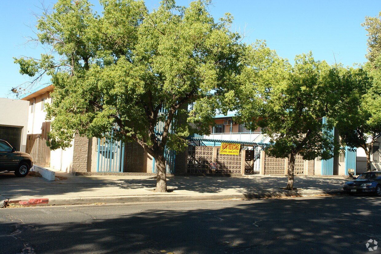 Foto del edificio - 210-212 W 18th St