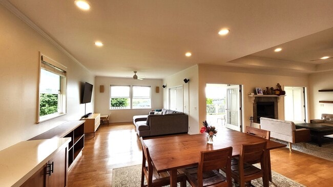 Building Photo - Mokuloa Beauty with Mauna Kea Views