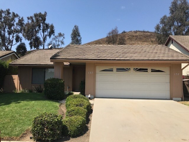 Foto del edificio - Beautiful family home in Newbury Park!