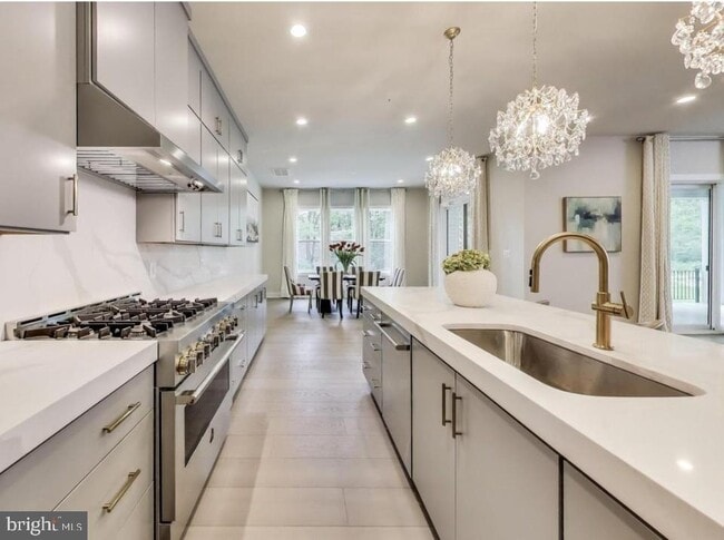 Building Photo - 6934 Renita Ln