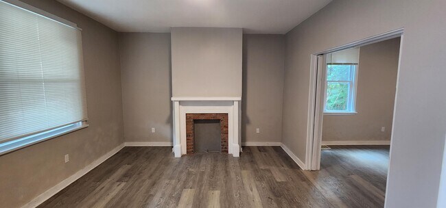 Foto del edificio - 2739 Bergman St