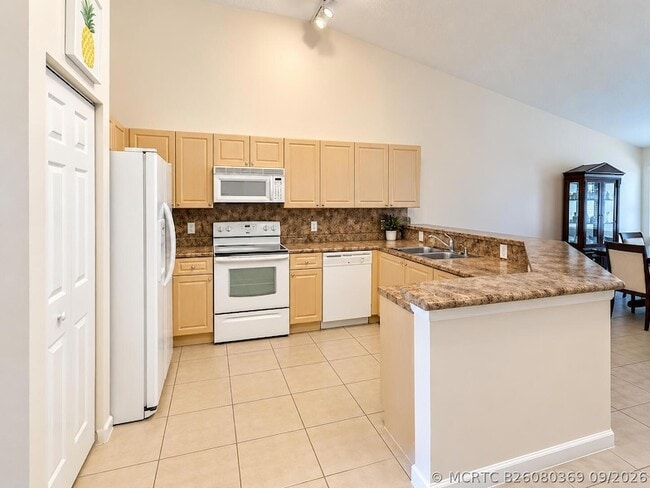 Building Photo - 2405 Windjammer Way