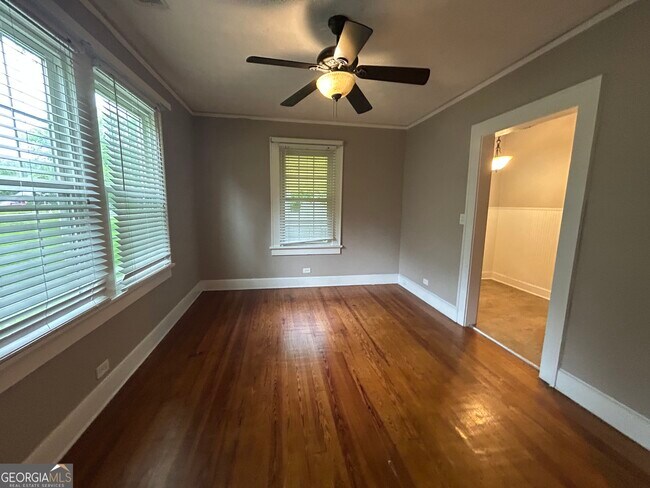 Foto del edificio - 111 Magnolia Dr