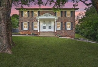 Building Photo - 311 Redstone Dr