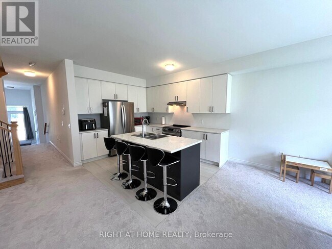 Building Photo - 44 Gauley Dr