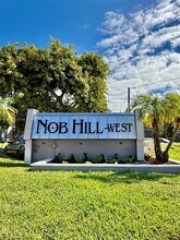Building Photo - 10403 N Kendall Dr