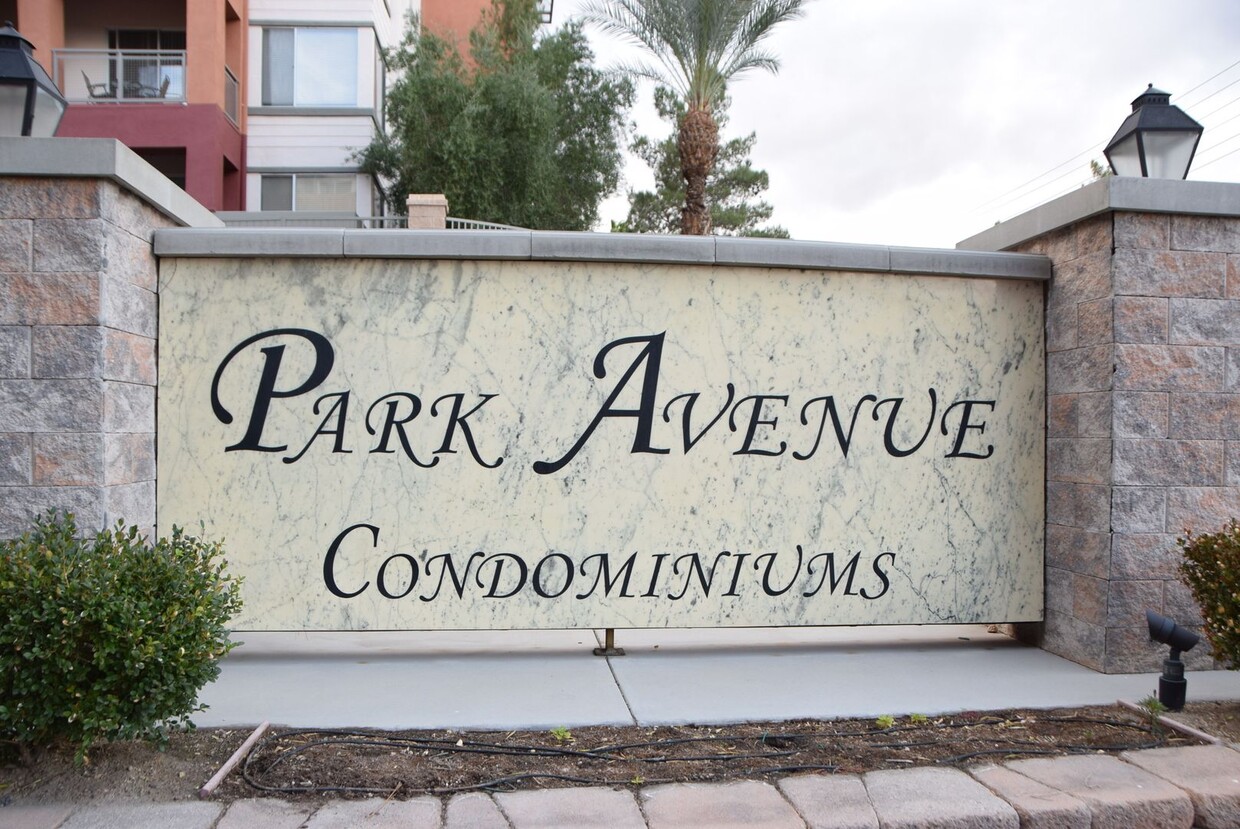 Primary Photo - PARK AVE CONDO'S - GUARD GATED WITH AMMENI...