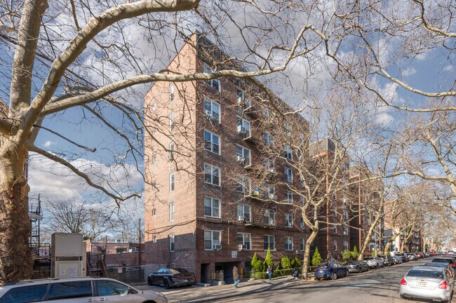 552 E 7th St - Lincoln Co-Operative Apartments