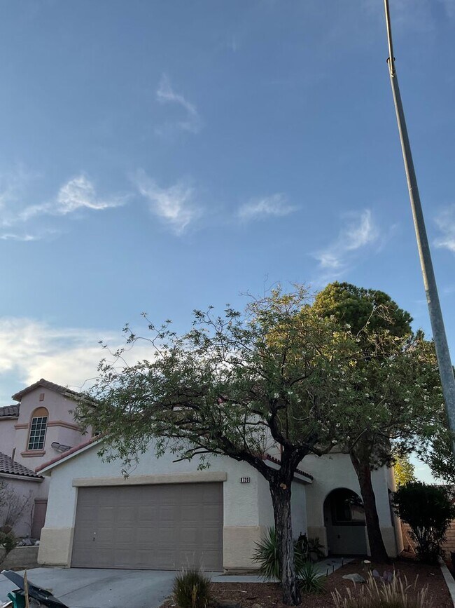 Foto del edificio - Great 1 story home, 3brs, 2bth, 2cg