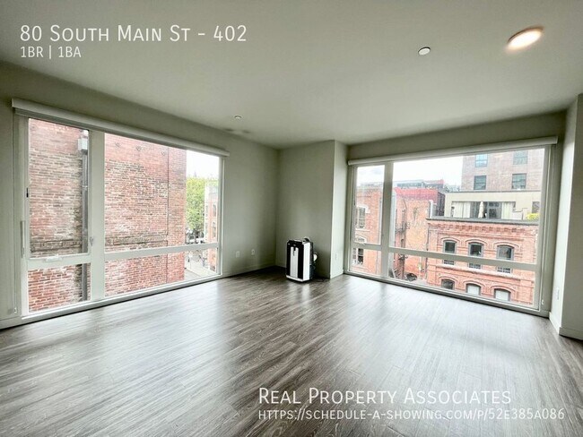 Building Photo - 80 Main Apartments 1 Bed/1 Bth - Seattle's...