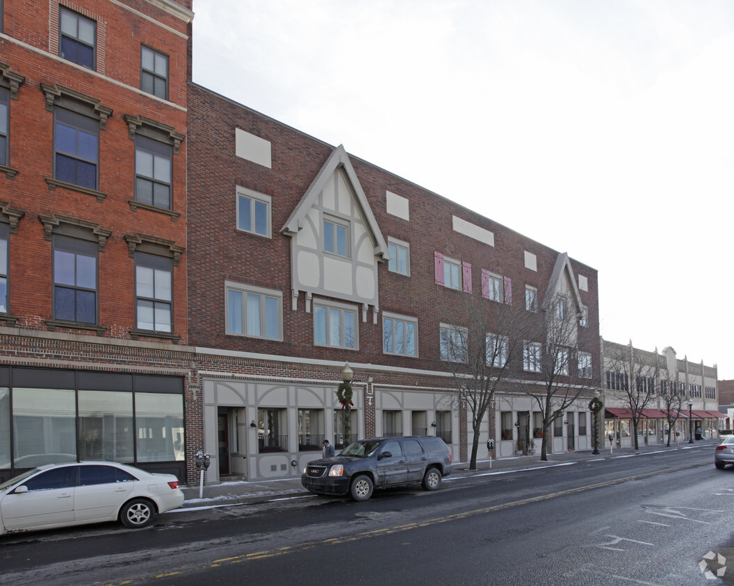 Building Photo - 44-50 N Main St