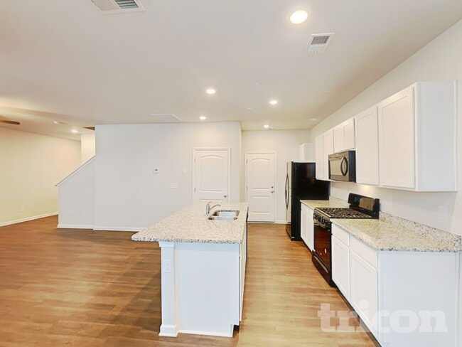 Building Photo - 8012 Craighead Dr