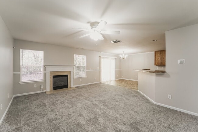 Building Photo - 7950 Bristle Ln