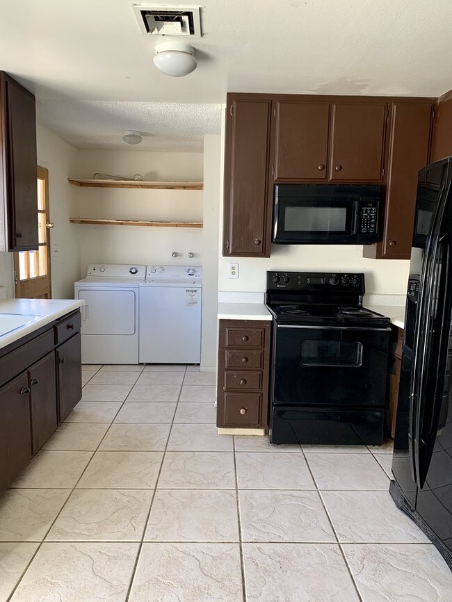 Foto del edificio - 249 Greenbriar Townhouse Way