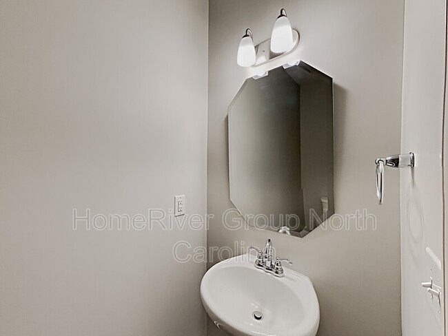 Foto del edificio - 3880 Tersk Dr