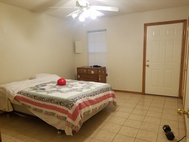 Master Bedroom - 5121 Galloping Way