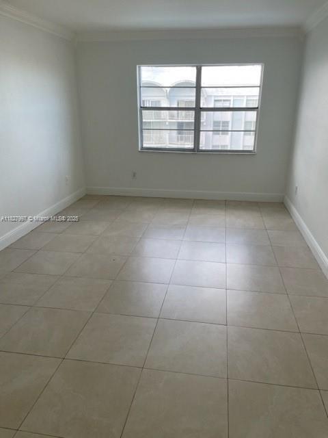 Foto del edificio - 492 NW 165th St