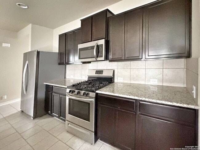 Building Photo - 8610 Emerald Sky Dr