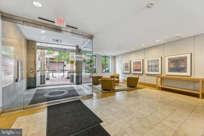 Foto del edificio - 1117 10th St NW