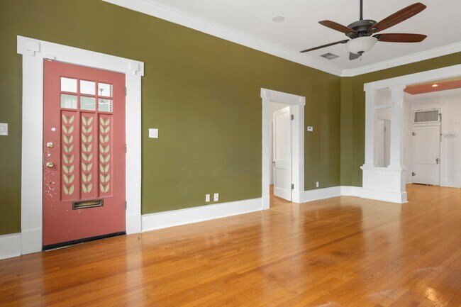 Foto del edificio - 1122 W Summit Ave.