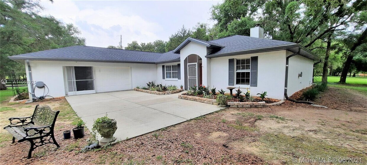 Primary Photo - 13610 NW 70th St