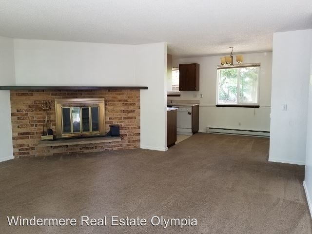 Building Photo - 511-511 1/2 Burke Ct