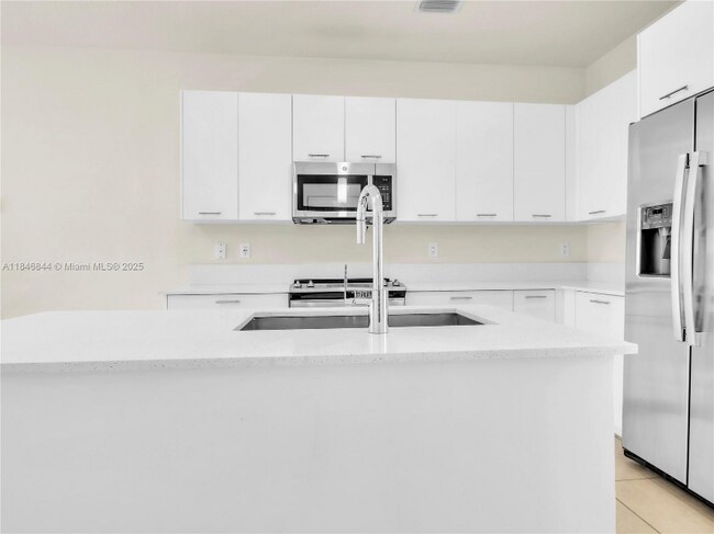 Photo - 8001 NW 41st St Apartment