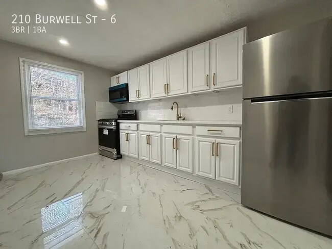 Foto del edificio - 210 Burwell St
