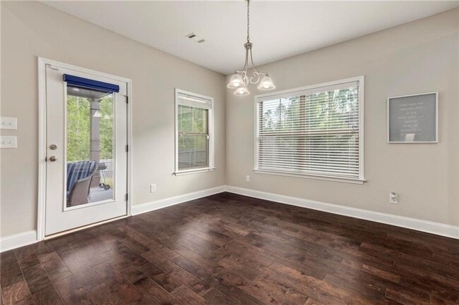 Building Photo - Beautiful Home in Tivoli