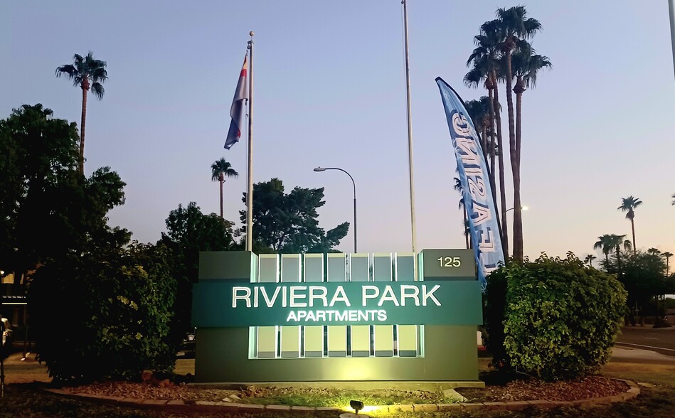 Riviera Park Apartments