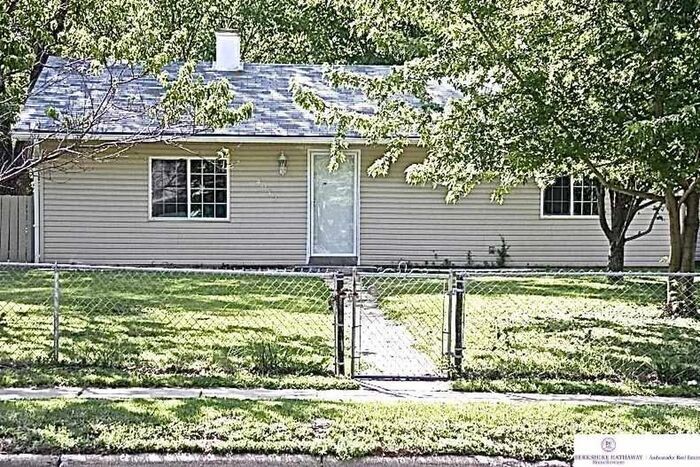 Primary Photo - Ranch Home Hanscom Park