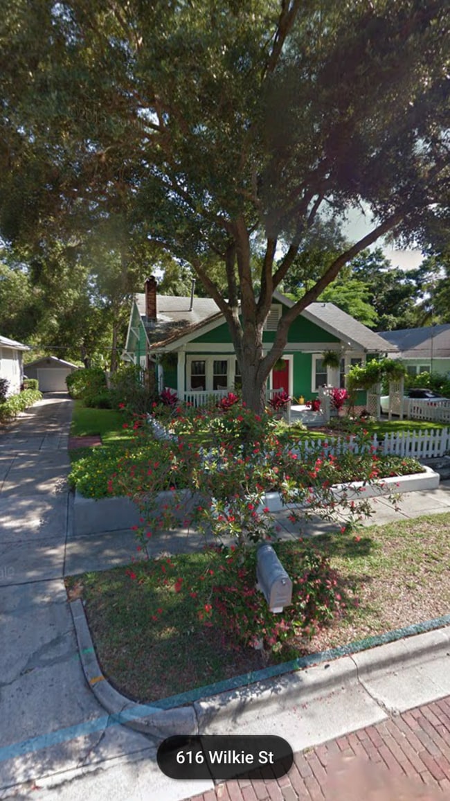 Building Photo - 616 Wilkie St