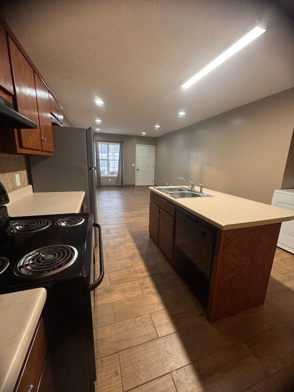 Foto del edificio - 505 S Cannon Blvd