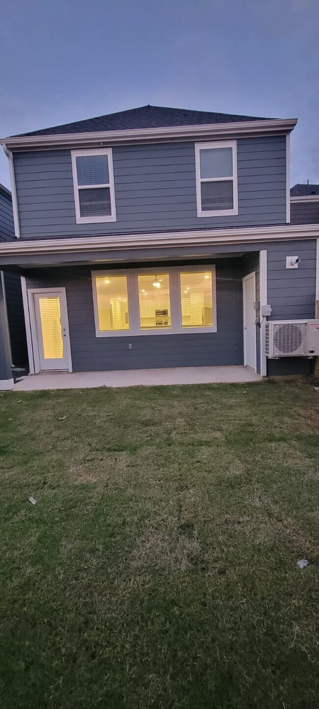 Foto del edificio - 3566 Blue Mockingbird St